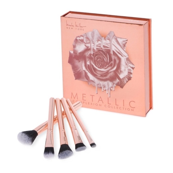 Nicole Miller Other - NWT Nicole Miller 5 Pc Metallic Cosmetic Brush Set